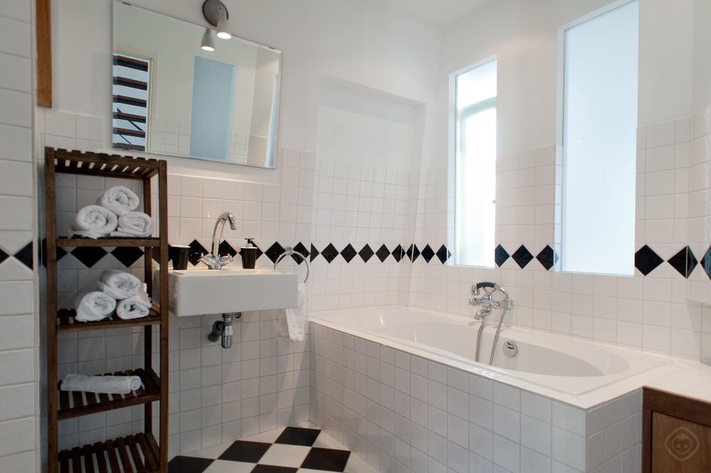 Canal Holiday Apartment Amsterdam Room photo